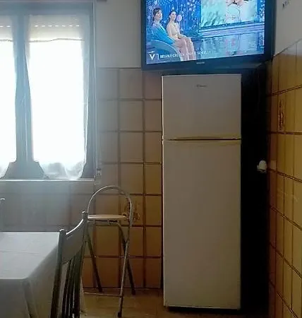 בית הארחה Kiki Beb קרבוניה