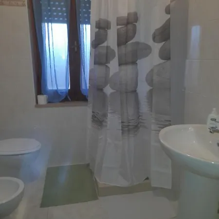 Kiki Beb קרבוניה